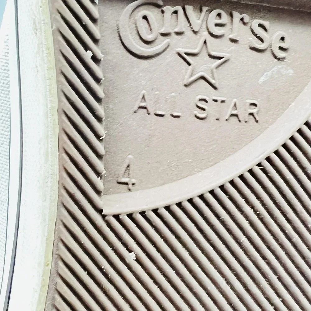 Converse High Top Sneakers Girls 4 White Platform Canvas Chuck Taylor All Star